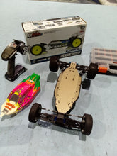 Team associated B6.4 with electronics great condition.