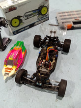 Team associated B6.4 with electronics great condition.
