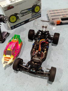 Team associated B6.4 with electronics great condition.